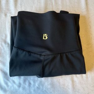 BuffBunny Rosa Cropped Leggings